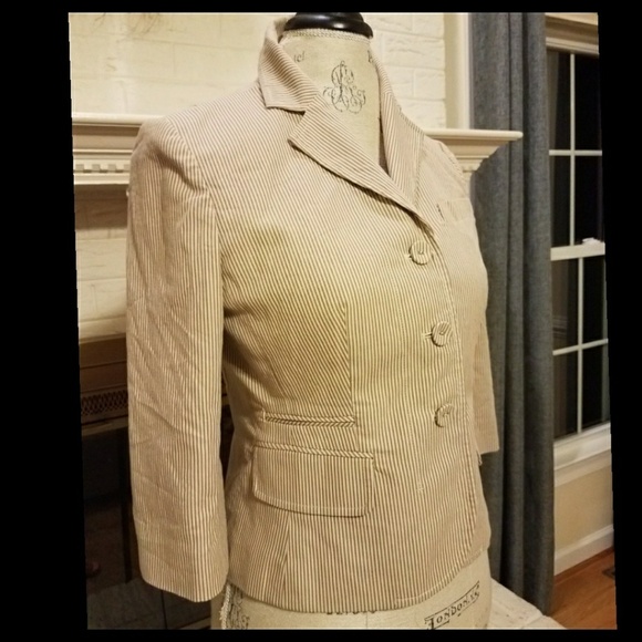 LOFT Jackets & Blazers - 2/$40 Ann Taylor LOFT Seersucker Jacket 8 Petite